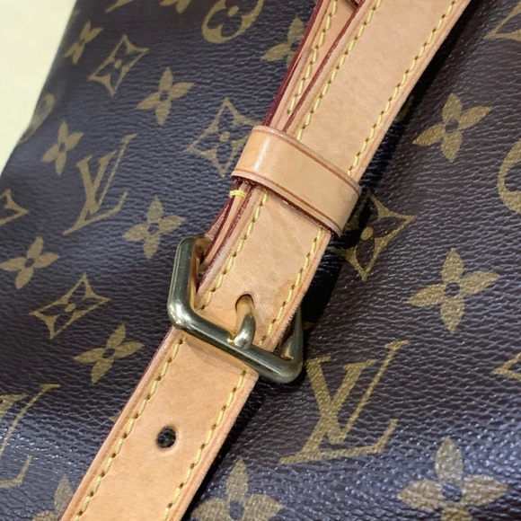 SOLD Louis Vuitton Odeon Crossbody Bag - Picture 11 of 16